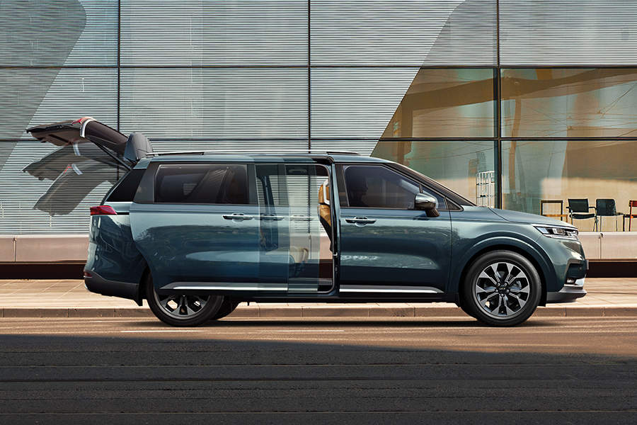 التحكم عن بعد في الباب الكهربائي والباب الخلفي بلمسة واحدة